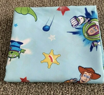 Ropa de cama plana para niños pequeños Toy Story Woody Buzz Rex Alien Disney Power Up usada en excelente estado Foto 1 de 4