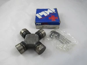 MADE IN USA Universal u Joint Neapco 2-3011 - Picture 1 of 6