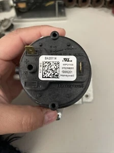 Honeywell BA20114 Dual Air Pressure Switch - Picture 1 of 6