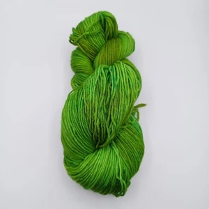 (7,95€/100 g) Sockenwolle 8 fach handgefärbt Färbung Limone trifft Pfefferminze - Bild 1 von 10