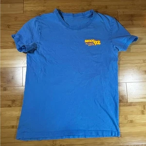 Camiseta Dutch Bros Coffee Since 1992 Azul Gráfico Talla Mediana - Imagen 1 de 5