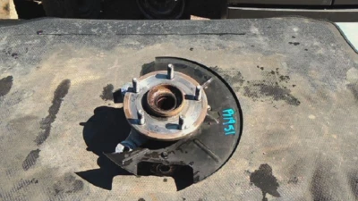 Chrysler Town and Country Driver 2008-2016 eje delantero izquierdo nudillo fabricante de equipos originales Foto 1 de 4