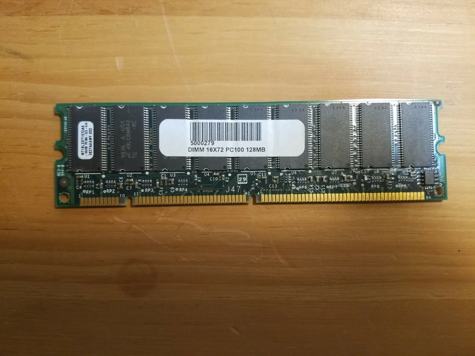 MT18LSDT1672AG-10BD2 128 MB SDRAM PC100-323-620 Memory - Image 1 of 2