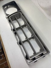 1976 77 Ford F 100 OEM RH Grill D6TB 8A405   Sa2