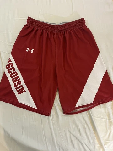 Wisconsin Badgers Under Armour Shorts Medium Red Cover