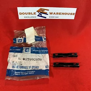 NOS OEM GM 15992858 Connector SET OF 2 - Foto 1 di 1