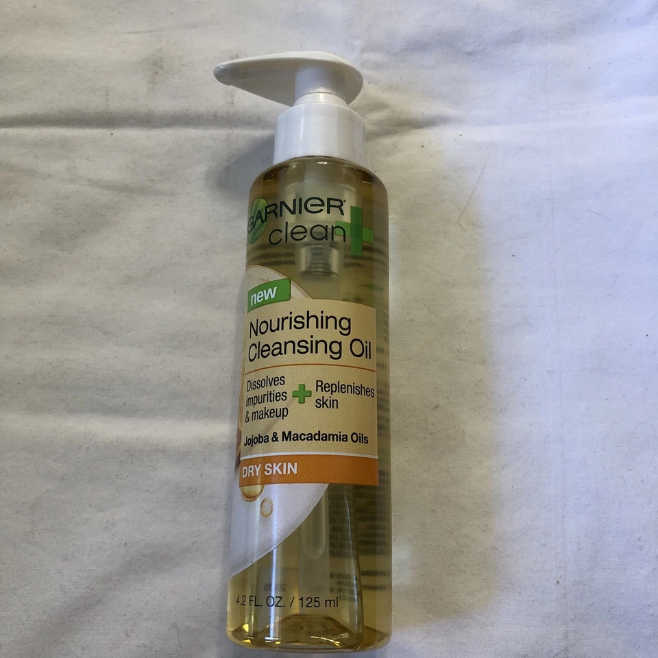 Garnier Clean+ Nourishing Cleansing Oil 4.2oz - Image 1 of 2