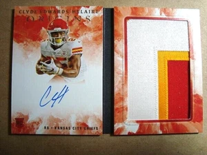 2020 Clyde Edwards-Helaire Panini Origins Rookie Autograph Patch Booklet RC /49 - Bild 1 von 5