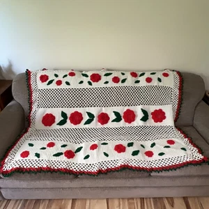 Vintage Christmas 3D Flowers Afghan Crochet Handmade Couch Throw 45”x 60”. - Picture 1 of 10