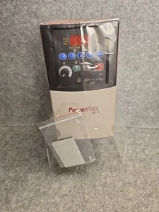 AB PowerFlex 40 - 0,4 kW (0,5 PS) AC-Antrieb 22B-D010N104 Open Box werkseitig versiegelt - Bild 1 von 9