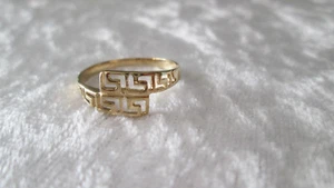 Belle bague alliance en or massif 14 carats décor frise Grec Grecque - Imagen 1 de 4