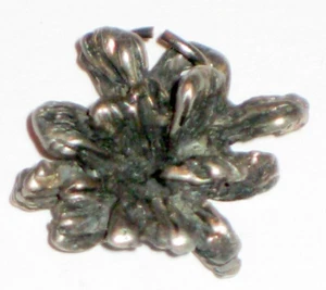Lovely Sterling Silver Charm - Picture 1 of 5