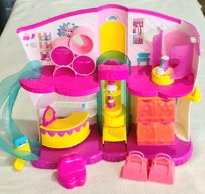 Shopkins Fashion Spree Fashion Boutique Playset, Complete Set - Picture 1 of 6