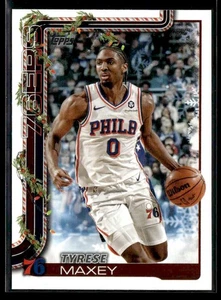 2025-26 Topps Holiday #H17 Tyrese Maxey - Picture 1 of 2