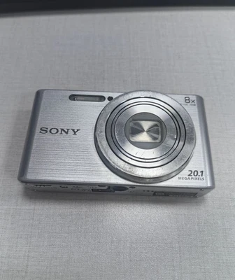 Sony Cyber-Shot DSC-W830 Digital Camera 8x Optical Zoom with Accessories -Used - Image 1 of 4