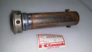 Nuevo silenciador de tubería deflector KLT200 1983-1984 (Bin-T) FABRICANTE DE EQUIPOS ORIGINALES Kawasaki 49099-1119 - Imagen 1 de 7