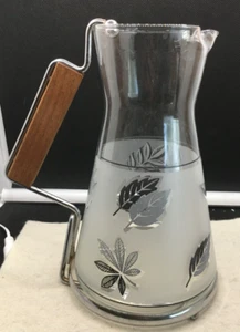 VTG LIBBEY SILVER LEAF GLASS WATER PITCHER-WOOD HANDLE-28OZ - Picture 1 of 11