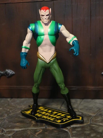 DC Direct Amazo 7" Inch Action Figure Justice League Of America Series 2 Cover