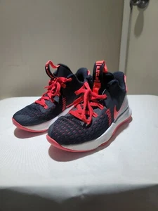 Nike Boys Lebron Witness 5 CT4629-005 Black Basketball Shoes Sneakers Size 6.5Y - Picture 1 of 10