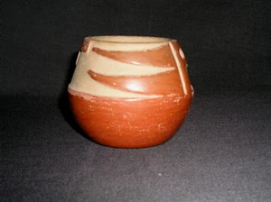 Rare Santa Clara Pottery Vase Signed GREGORITA CHAVARRIA Native American Vintage - Picture 1 of 3