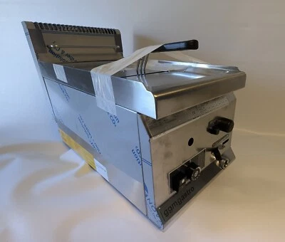 NEUE Gas Friteuse 8Liter Hersteller GGM Gastro + Zubehör  - Bild 1 von 4