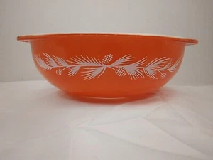 Promotional Pyrex 024 Holiday  Pine Cone Needles 2Qt Casserole Handles USED - Picture 1 of 7