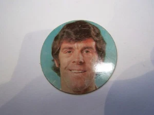 Esso Mike England. Fußballspieler Metall 1,5" Rundscheibe. 70er Jahre - Bild 1 von 2