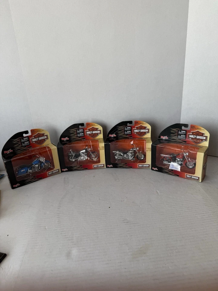 Maisto Harley Davidson 1:18 Moto Diecast Serie 20 Lote De 4 Foto 1 de 4