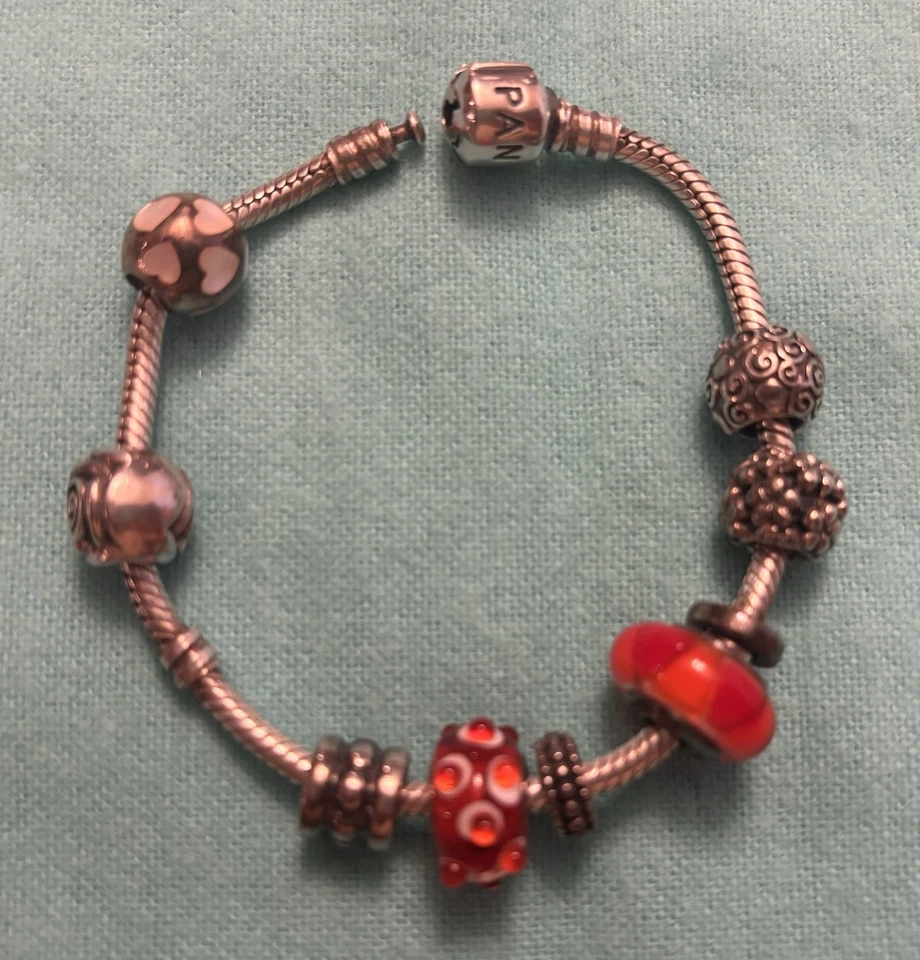 Pulseira de prata esterlina com 9 berloques temáticos de amor Pandora - Imagem 1 de 4
