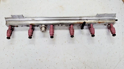 CARRIL DE COMBUSTIBLE E INYECTORES VOLVO S80 - USADO Foto 1 de 4