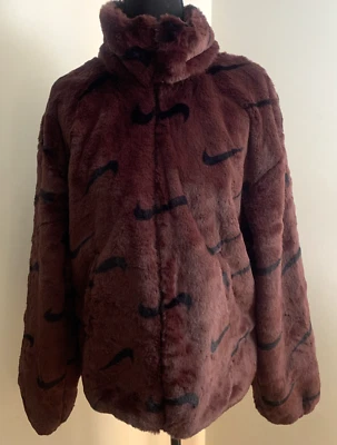 Nike Sportswear Peluche DQ6842-652 Mujer Borgoña Aplastar Imitación Piel Chaqueta XS Nueva Foto 1 de 4