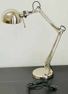 KEA Forsa Schreibtischlampe – Silber, Metall, verstellbar, Anglepoise Stil - Bild 1 von 3