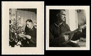 ERA DE LA SEGUNDA GUERRA MUNDIAL, SOLDADO ALEMÁN CON LIBRO DEL ÁRBOL DE X-MAS, TOCANDO MÚSICA DOS FOTOS DE LA DÉCADA DE 1940 - Imagen 1 de 1