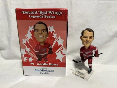 Detroit Red Wings Gordie Howe Bobblehead Legends Series Mid Michigan Health SGA Foto 1 de 4