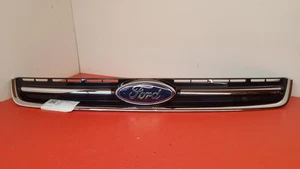 Ford Kuga 2015 5 puertas hatchback parrilla delantera - Imagen 1 de 7