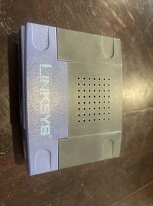 Cisco Blue Linksys 10/100 switch gruppi di lavoro 5 porte EZXS55W - Foto 1 di 4