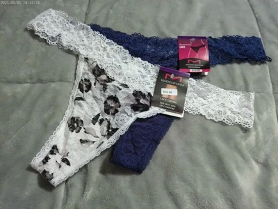 2 bragas de tanga DMESLT "Luxe Lace" con estampado Pr-Negro/Blanco y forma de doncella azul marino *NUEVAS* 2X 9 Foto 1 de 2