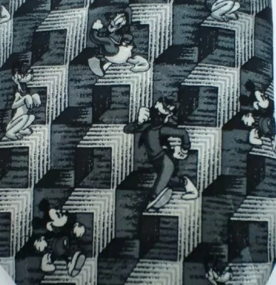 Галстук Mickey Mouse And Friends магазин Disney 100% шелк геометрический  - Изображение 1 из 4