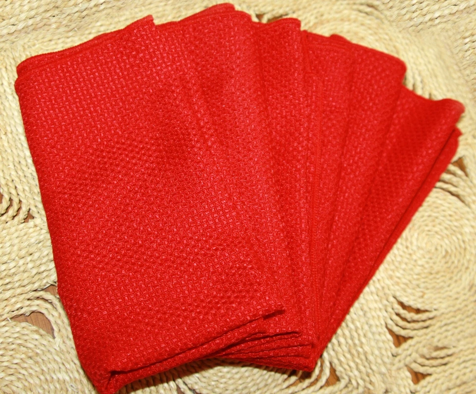 Red Cloth Napkins set of 6 solid 16" textured holiday Christmas New - Image 1 of 1