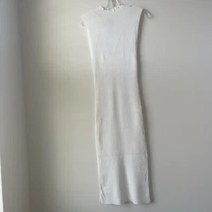 Sleeveless Cream-White Long Dress Whith Two-inch Slit Perfect For Any Occasion - Picture 1 of 10