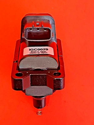 Ignition Coil Right Hitachi IGC0029 fits 90-95 Infiniti Q45 4.5L-V8 UF1273 - Image 1 of 4