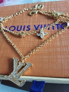 Louis Vuitton Bracelet metal Logo LV Crystal's & gold 8 inch - Picture 1 of 9