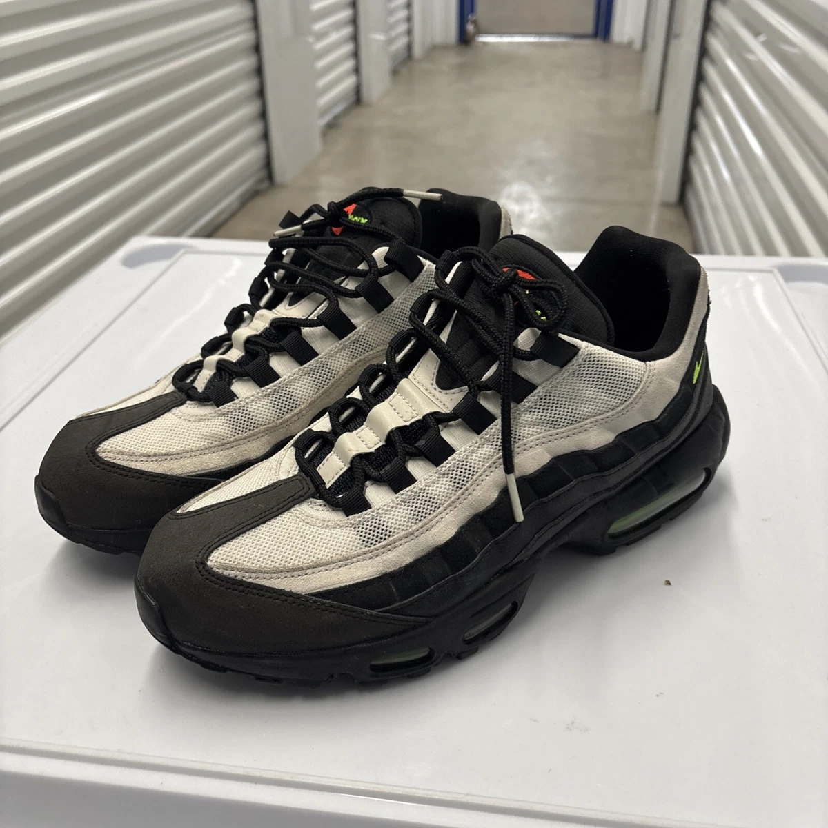 靴 Nike Air Max 95 AT9865-004 Nike Air Max 95 Essential 'Antifreeze' AT9865-004
