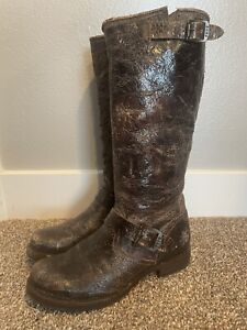 Frye Veronica Moto Engineer Harness Boots Distressed Crackle Leather 8.5 B Tall