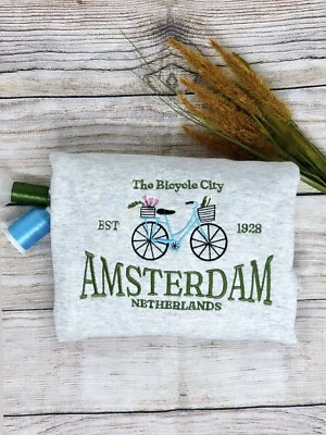 Amsterdam Países Bajos la bicicleta ciudad hecha a mano máquina bordada cuello redondo Foto 1 de 4