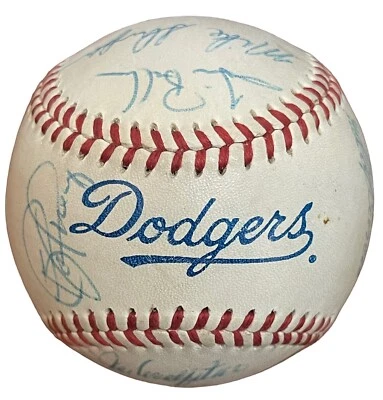 1988 Los Angeles Dodgers World Series Champs Team Signed Baseball Tommy Lasorda - Image 1 of 4