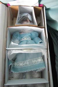 Marie Osmond Doll Alyssa Blue #0901 COA 15 ins Tall Brown Hair Necklace MIB - Picture 1 of 2