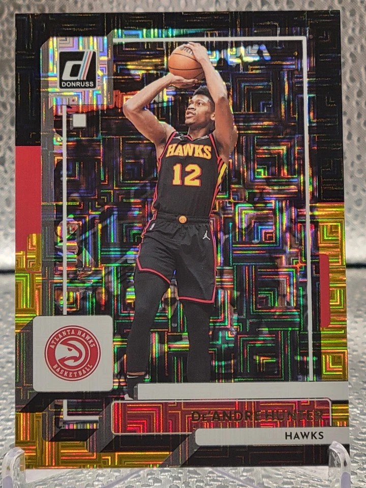 DE'ANDRE HUNTER 2022-23 DONRUSS BASKETBALL CHOICE BLACK GOLD HAWKS /8 🔥 🔥 🔥  - Image 1 of 4