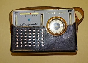 Truetone DC3326 Transistor Radio, with Built-in Seiko 17 Jewel Watch - Picture 1 of 13