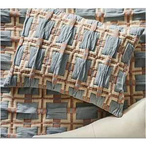 Fundas Anthropologie Sonya Matelassé, Juego de 2 King - Imagen 1 de 3